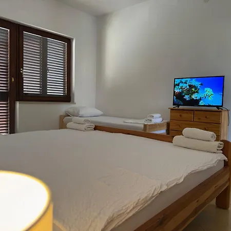 Apartament Bernarda 2 *