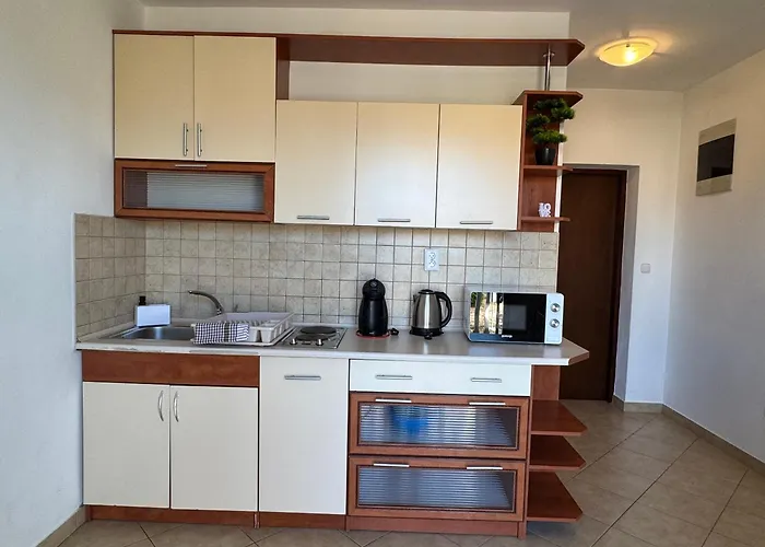Bernarda 2 Apartament Nin