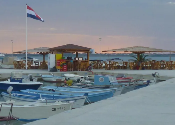 Apartman Bernarda 2 *