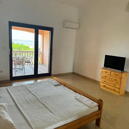 Bernarda 2 Apartamento *