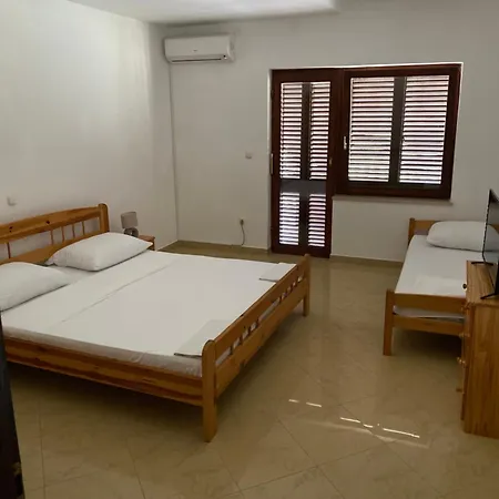 Bernarda 2 Apartment Nin