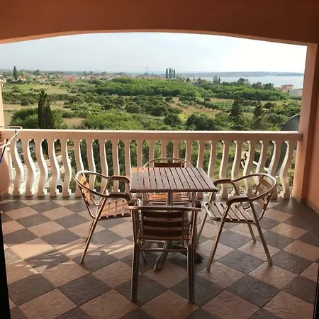 Apartment Bernarda 2 Nin