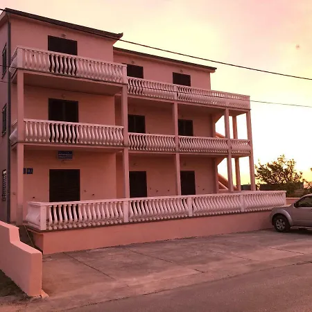 Bernarda 2 *